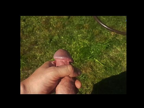 ❤️ Hottie beroa bere pussy arrosa izorratu egiten du eta udako lorategi batean squirt batekin esperma egiten du ❤️❌ Azal pornoa %eu.myastro.topan ❤