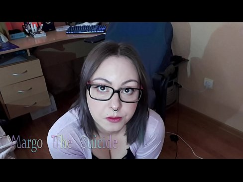 ❤️ Neska sexy betaurrekoekin dildoa zurrupatzen du kameraren aurrean ❤️❌ Azal pornoa %eu.myastro.topan ❤